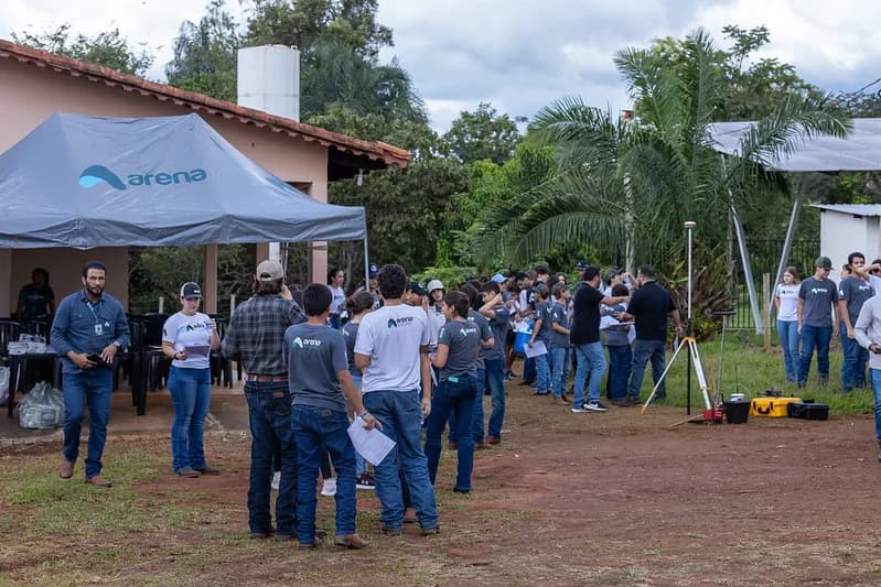 Chegada das turmas e os equipamentos de campo