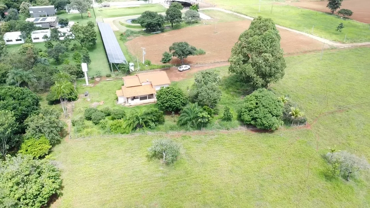 Infraestrutura: foto real da Fazenda Vau das Pombas